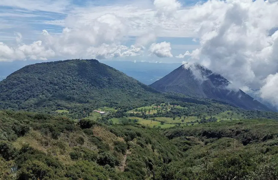 Santa Ana volcano